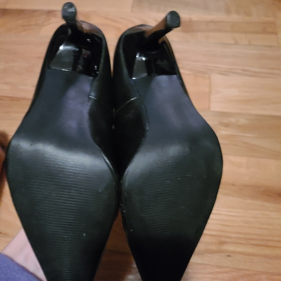 Matte Black Heels - Picture 3 of 4